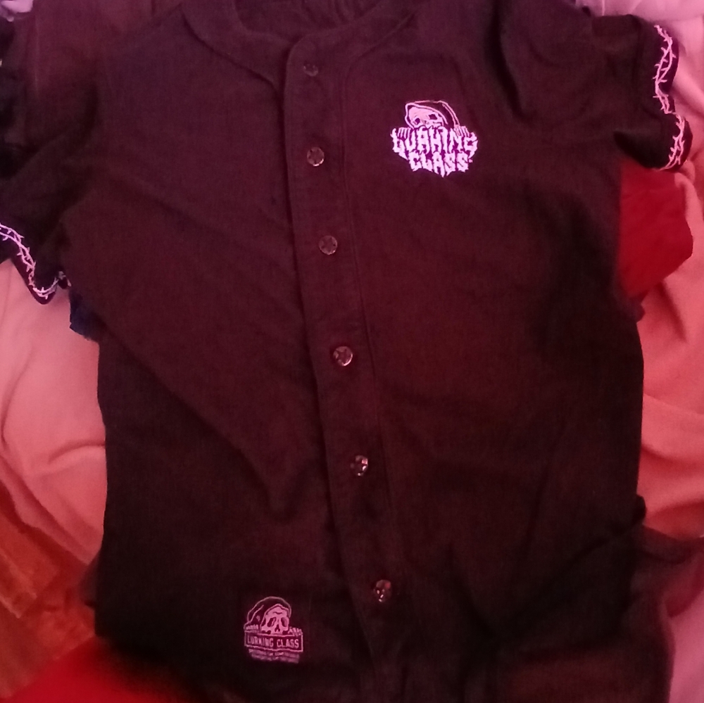 Lurking class dope button up